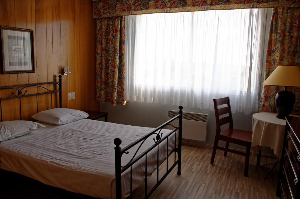 Le Skippy Dancotel Saint-Pierre-des-Corps Bagian luar foto